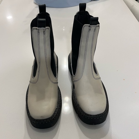 Chelsea Platform Boots - Picture 3 of 8